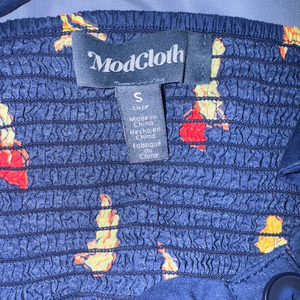 ModCloth Fruit Print Crop Top Size Small - Picture 6 of 6